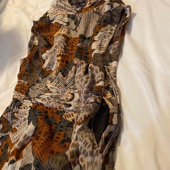 Dress - Picture 6 of 8